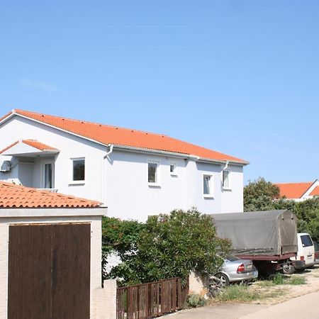 Apartments With A Parking Space Mandre, Pag - 6405 科兰 外观 照片