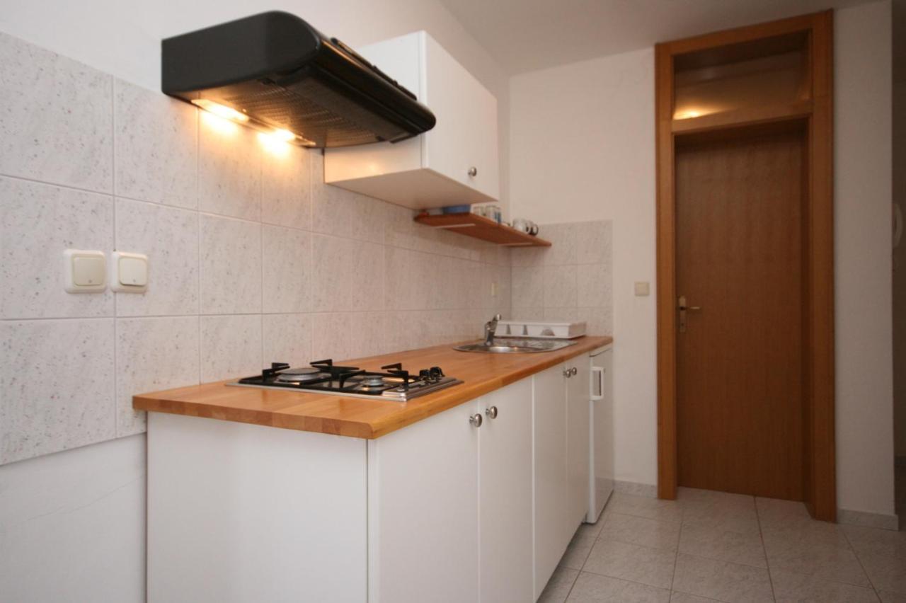 Apartments With A Parking Space Mandre, Pag - 6405 科兰 外观 照片
