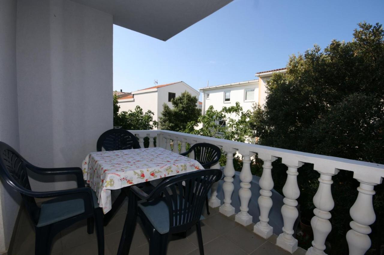 Apartments With A Parking Space Mandre, Pag - 6405 科兰 外观 照片