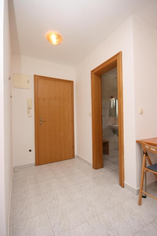 Apartments With A Parking Space Mandre, Pag - 6405 科兰 外观 照片